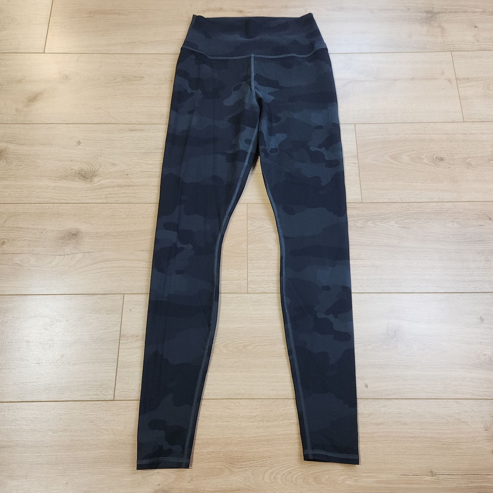 Alo Leggings Womens Medium Black Camo High Rise Ankle Yoga Athletic Stretch